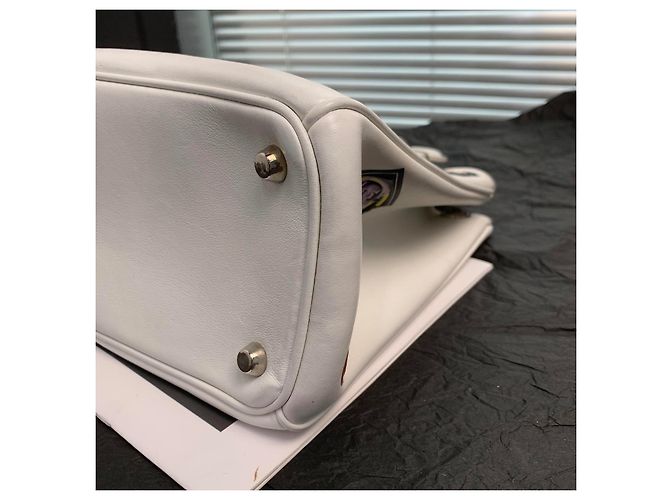 Borsa a mano Christian Dior Diorissimo in pelle bianca Bianco - vista 2