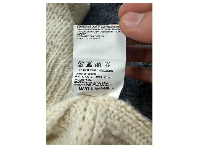 Maison Martin Margiela Weißer Strickrollkragenpullover von Martin Margiela aus der Herbst-Winter-Kollektion 2006. Creme - Ansicht 7