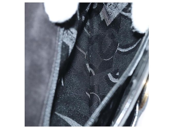 Borsa a Spalla Salvatore Ferragamo in Pelle Verniciata Nera e Oro Auth bs16894 Nero D'oro - vista 20