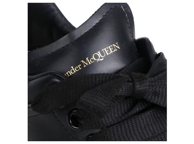 ALEXANDER MCQUEEN - Sneakers oversized Alexander McQueen in pelle nera (T36.5) Nero - vista 5