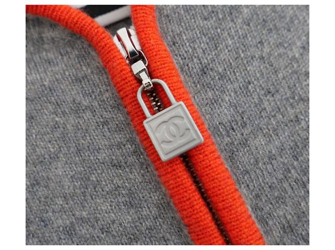Chanel Sport Line 2009 09P Langer Cashmere-Cardigan mit Reißverschluss Grau - Ansicht 2