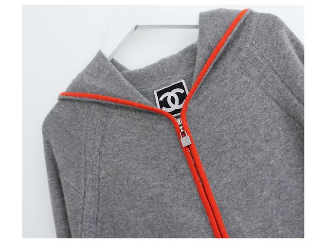 Chanel Sport Line 2009 09P Langer Cashmere-Cardigan mit Reißverschluss Grau - Ansicht 3