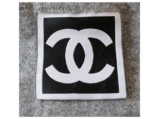 Chanel Sport Line 2009 09P Langer Cashmere-Cardigan mit Reißverschluss Grau - Ansicht 7