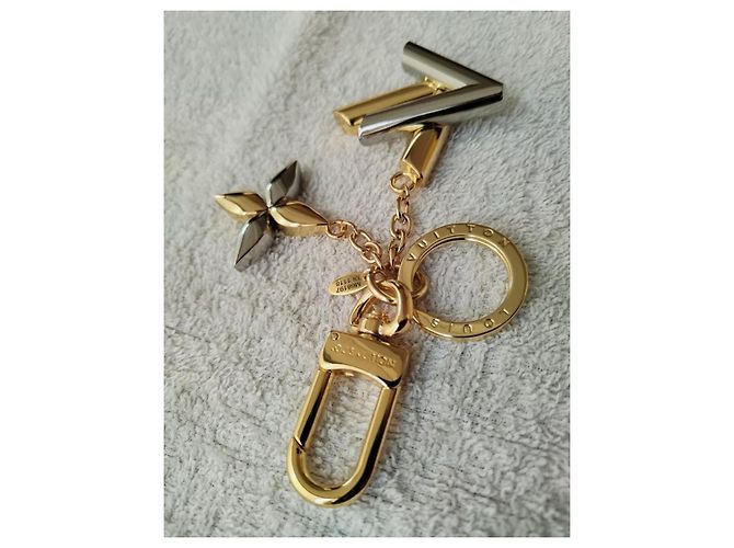 Portachiavi Louis Vuitton Twist Silver hardware Gold hardware - vista 10