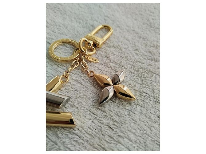 Portachiavi Louis Vuitton Twist Silver hardware Gold hardware - vista 5