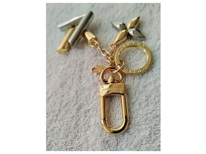 Portachiavi Louis Vuitton Twist Silver hardware Gold hardware - vista 9