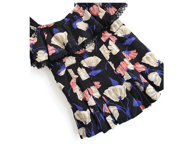 Top com acabamento em renda floral da Prada Resort 2008 Preto - vista 6