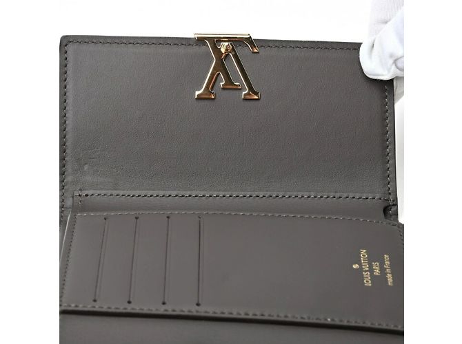 Portefeuille compact tri-fold Capucines de Louis Vuitton - vue 6
