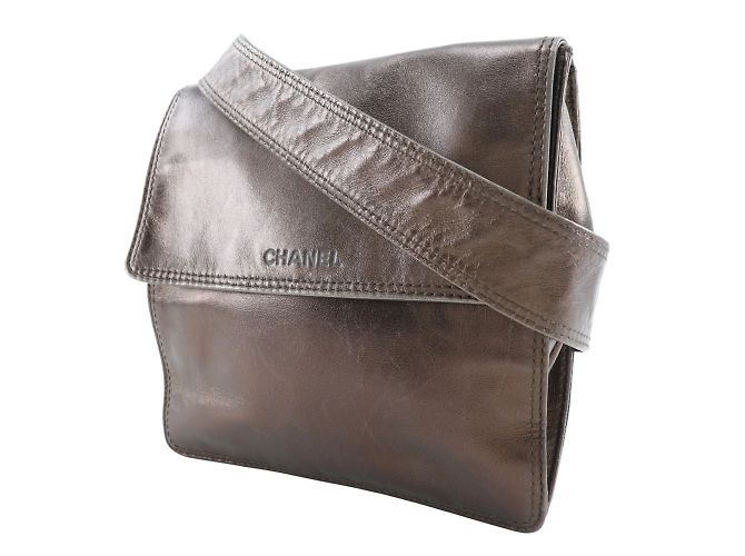 Borsa a spalla in pelle di vitello bronzo Chanel - vista 2