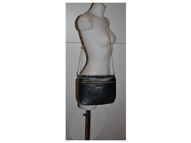 Guy Laroche Handtasche aus schwarzem Kunstleder mit goldener Kette - Ansicht 2
