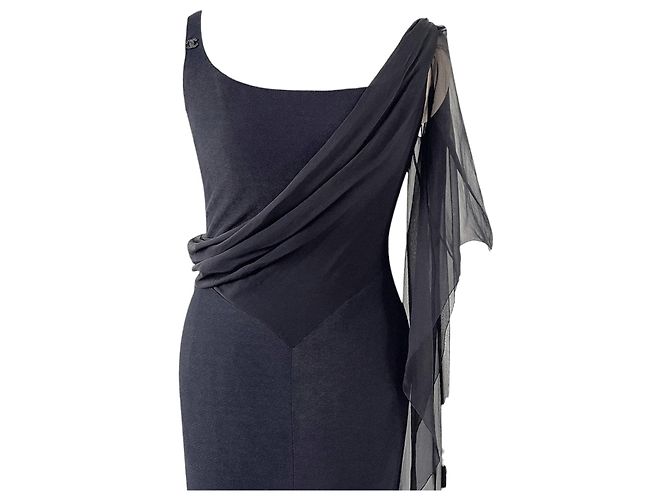 Cambon Vestido drapeado de chiffon de seda negra de Chanel - 2002 Karl Lagerfeld / Colección Crucero Negro - vista 2