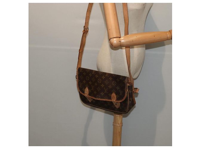 LOUIS VUITTON Monogram Gibeciere MM Borsa a Spalla M42247 LV Auth ar12433 Monogramma - vista 27