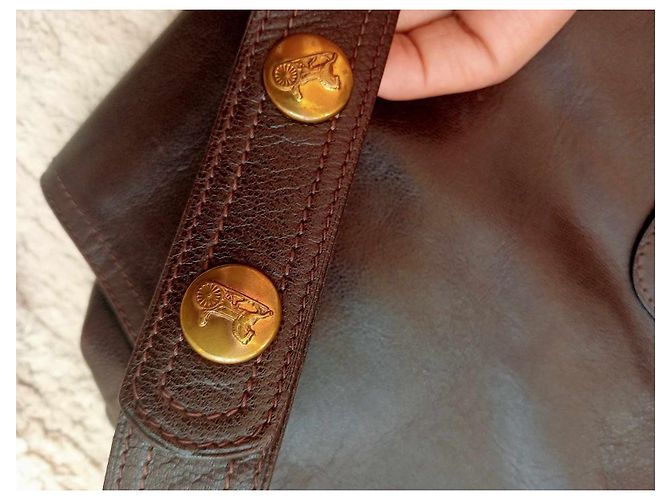 Bolsa de ombro Céline em couro marrom - vista 4