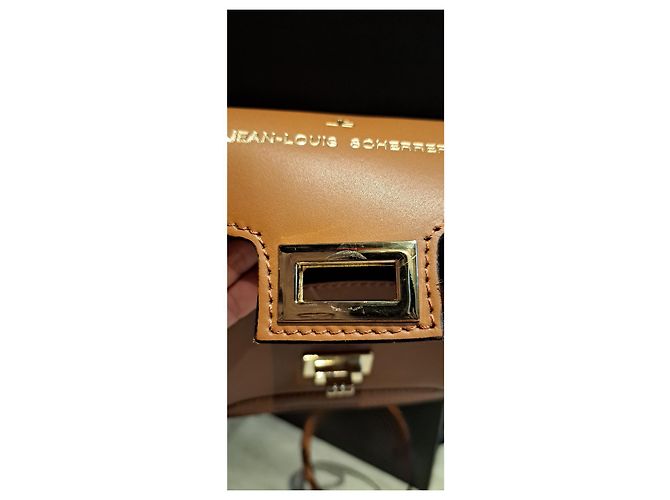 Borsa a tracolla Jean Louis Scherrer in pelle color cammello - vista 9