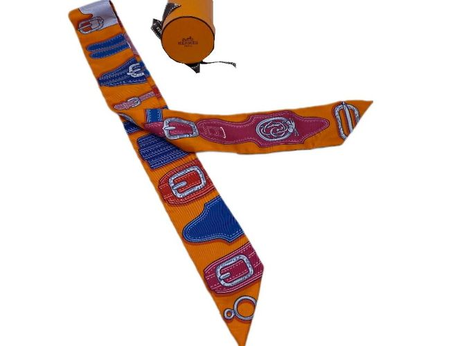 Foulard Twilly Hermès in blu, arancione e rosso - vista 5