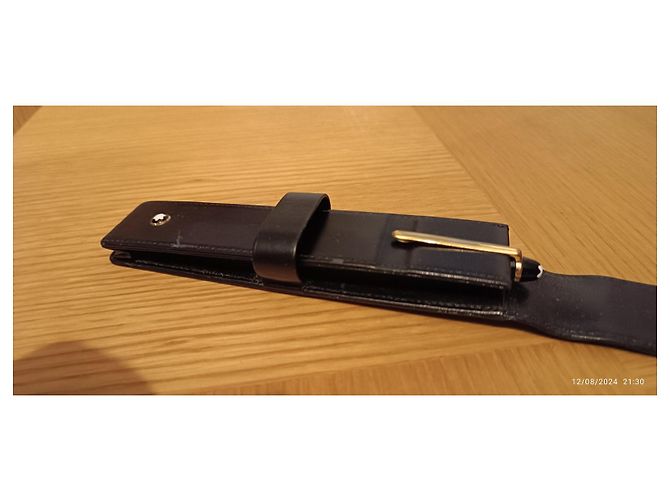 Penna a sfera MONTBLANC Meisterstuck classica dorata MB10883 + astuccio in pelle nera Nero - vista 7