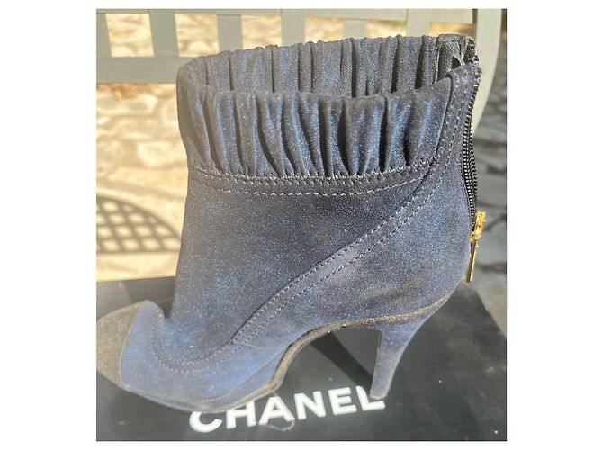 Botines Chanel de cuero azul oscuro - vista 11