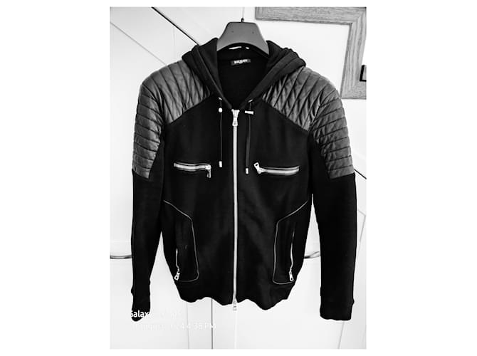 Balmain Schwarzer Baumwollpullover mit Kapuze und Lammleder - Ansicht 2