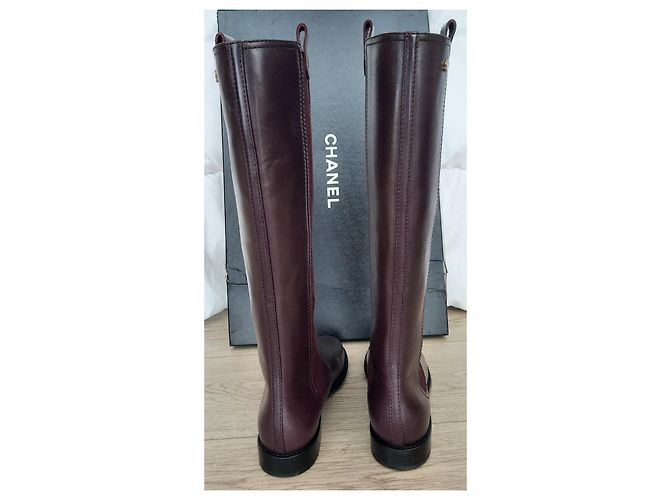 Botas Chanel Camelia de piel de cordero rojo oscuro Burdeos - vista 3