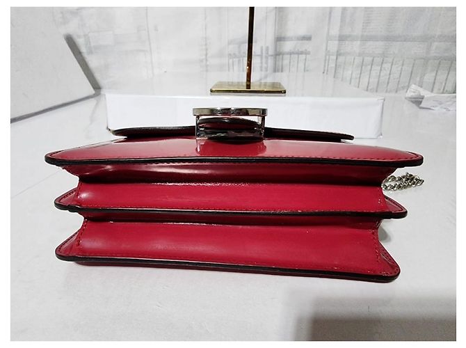 Gucci Bolsa de ombro em couro de bezerro patente com G entrelaçado em rosa petúnia - vista 9