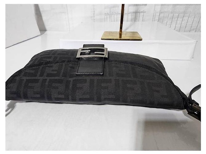 Fendi Zucchino Mama Double Flap Baguette Nero - vista 8