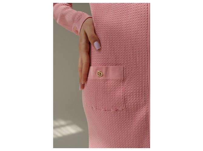 Vestido de algodón y seda rosa con logo CC de Chanel & Karl Lagerfeld 2011 - vista 6
