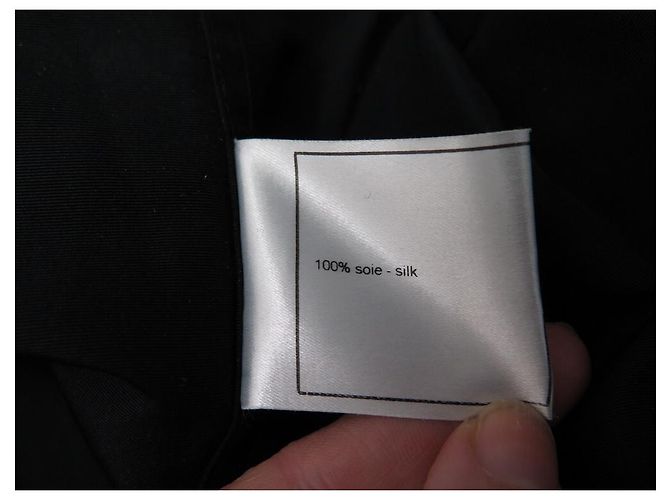 NUEVO ABRIGO CHANEL IMPERMEABLE LARGO TAMAÑO 36 SEDA NEGRA TRENCH COAT Negro - vista 7