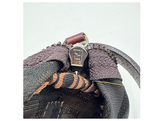 Borsa Baguette Fendi Zucca Zucchino Marrone - vista 11