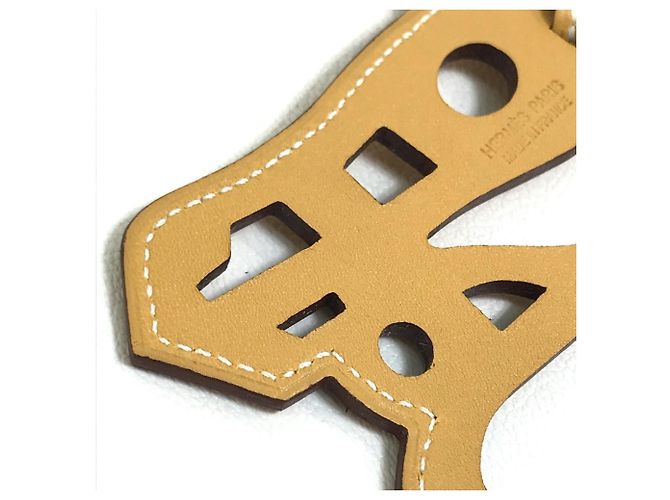 Charm in pelle di cavallo Paddock Petite H di Hermès Beige - vista 6