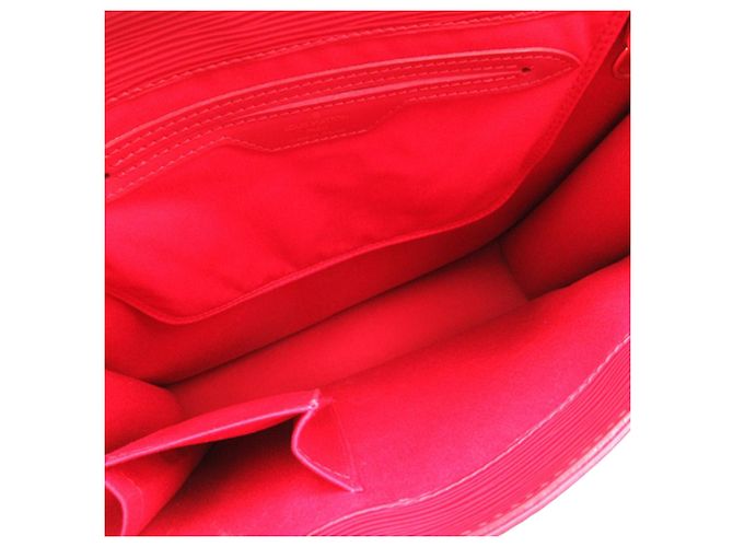 Sac Plat PM Epi Rouge Louis Vuitton - vue 5
