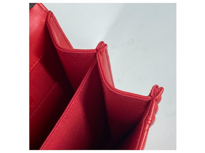 Borsa a spalla Chanel Boy Pochette in pelle rossa Rosso - vista 12