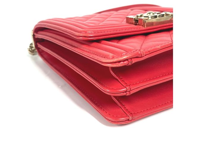 Borsa a spalla Chanel Boy Pochette in pelle rossa Rosso - vista 7