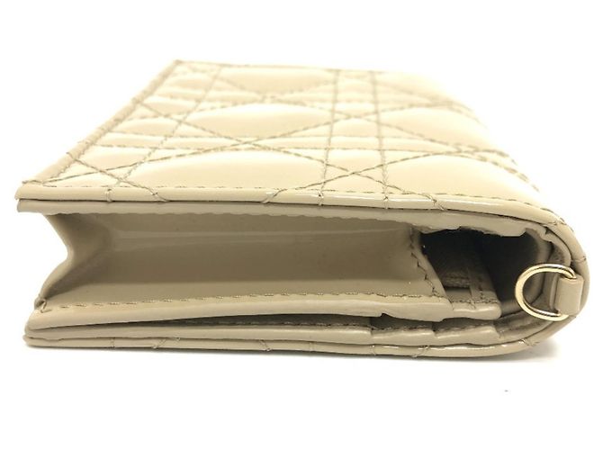 Cartera bi-fold Lady Cannage de Christian Dior Beige - vista 3