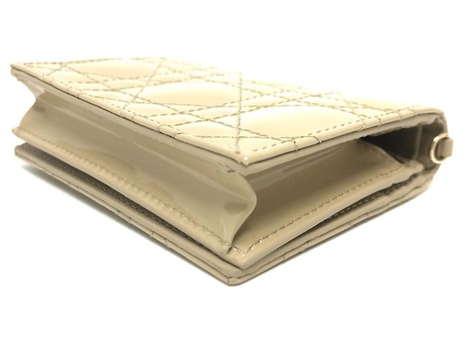 Cartera bi-fold Lady Cannage de Christian Dior Beige - vista 4