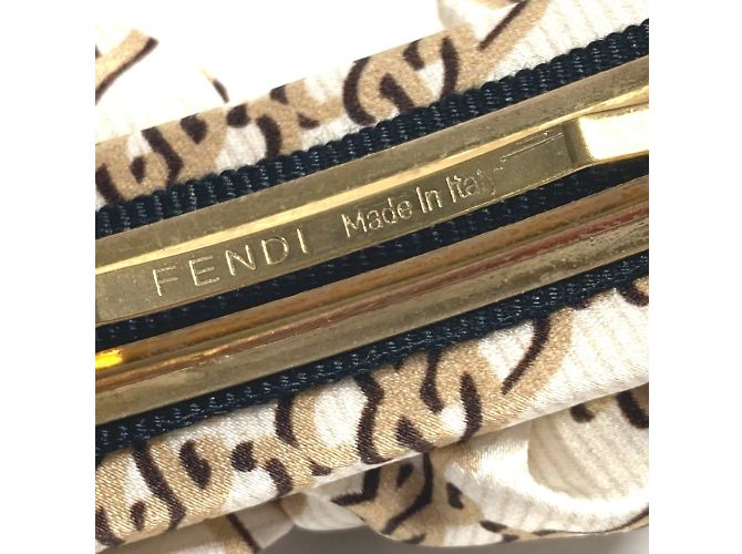 Barrette en soie beige Fendi - vue 8
