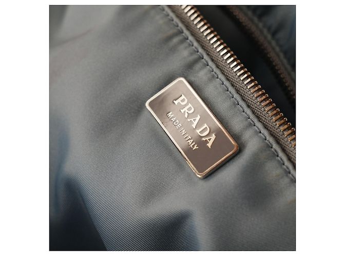 Bolsa tote Prada Re-Nylon preta e azul com rebites Preto - vista 5
