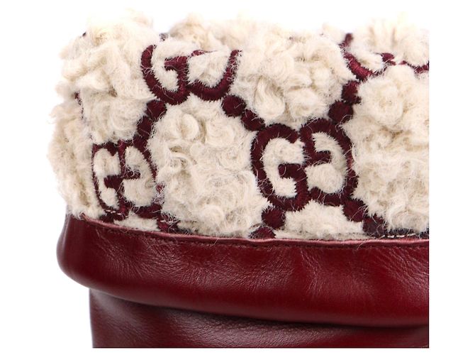 GUCCI - Botines Gucci de cuero burdeos (T39) - vista 3