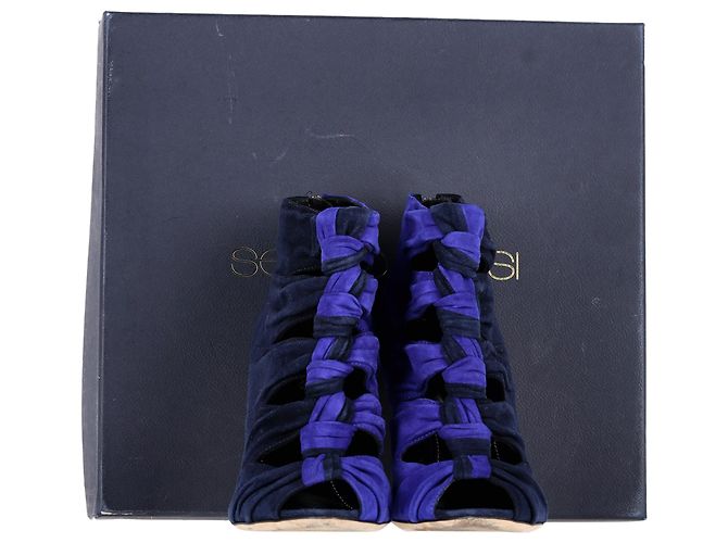 Stivaletti cut out bicolor Sergio Rossi in suede blu Blu chiaro - vista 2