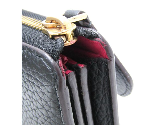 Cartera Louis Vuitton Taurillon Comete M63102 Negro - vista 6