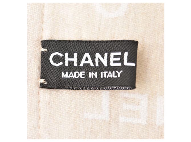 Couverture réversible Chanel Motif Mademoiselle CC Beige - vue 9