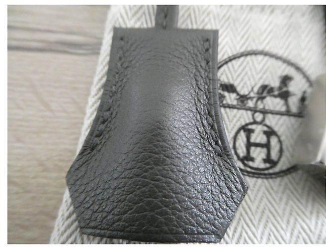 campanella, linguetta e lucchetto hermès nuovo per borsa hermès kelly messenger dustbag Cachi - vista 2