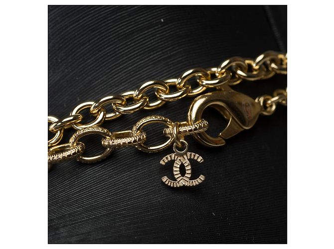 Gioielli CHANEL CC in Metallo Dorato - 102078 D'oro - vista 7