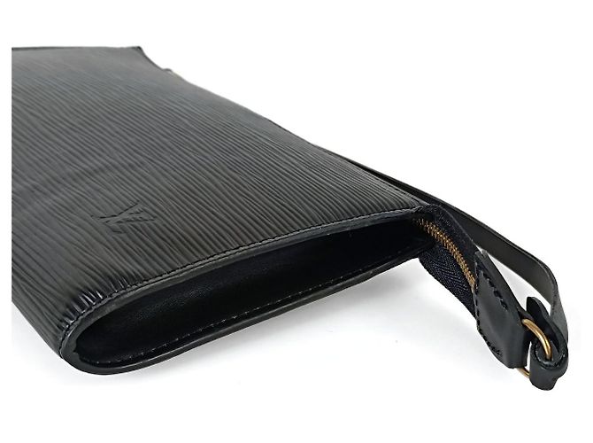 Organizer Borsa clutch Louis Vuitton in pelle Epi nera Nero - vista 2