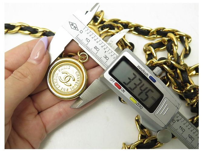 Medaillon VINTAGE CHANEL LOGO CC GÜRTEL VERSCHLUNGENES LEDER T70 GOLDMETALL Golden - Ansicht 10