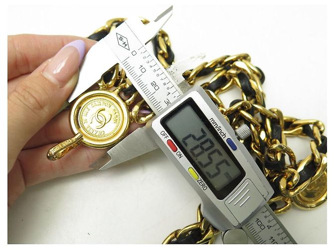 Medaillon VINTAGE CHANEL LOGO CC GÜRTEL VERSCHLUNGENES LEDER T70 GOLDMETALL Golden - Ansicht 8