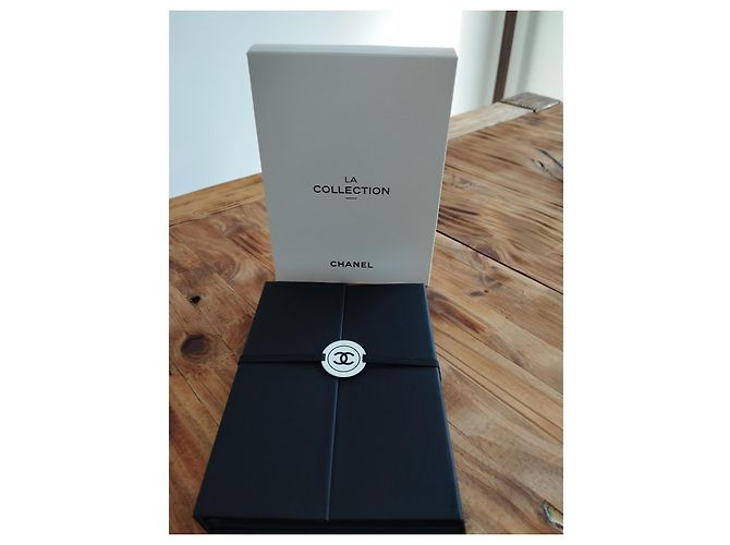 Chanel Presentes VIP Preto - vista 2