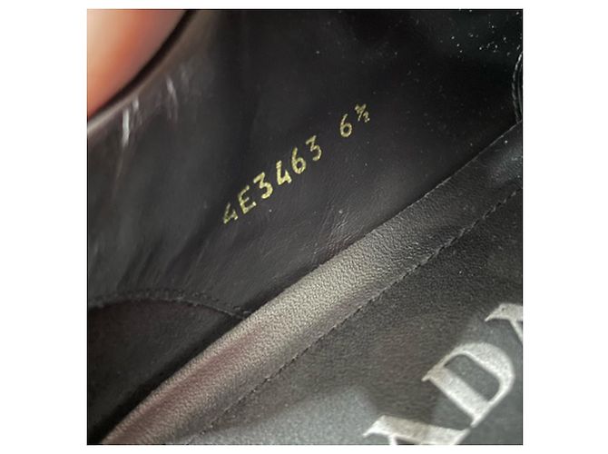 Sneakers basse con lacci Prada Prax 01 in pelle di vitello nera Nero - vista 8