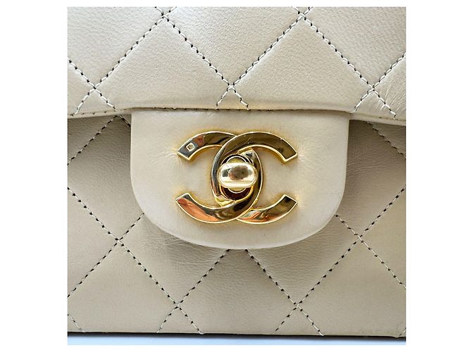 Timeless Chanel Clássico Atemporal Fecho Giratório Médio Duplo com GHW 24K Bege - vista 12