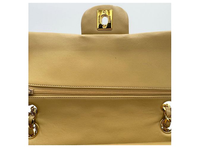 Timeless Chanel Clássico Atemporal Fecho Giratório Médio Duplo com GHW 24K Bege - vista 16