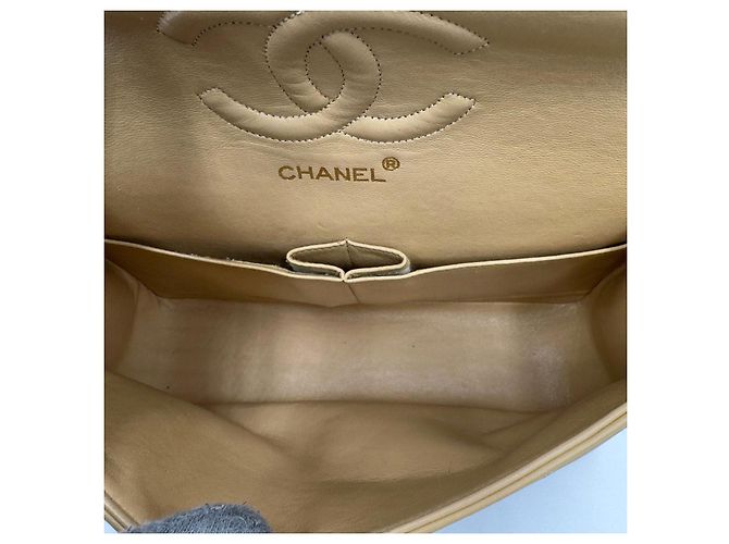 Timeless Chanel Clássico Atemporal Fecho Giratório Médio Duplo com GHW 24K Bege - vista 18